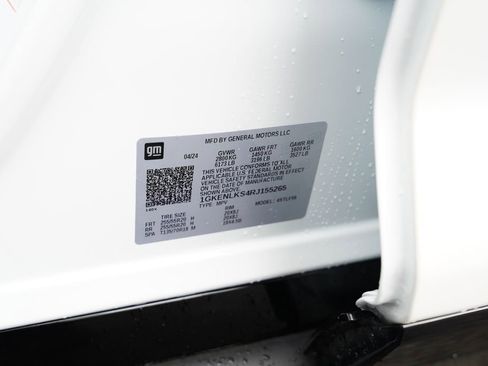 Used 2024 GMC Acadia Denali FWD image 32