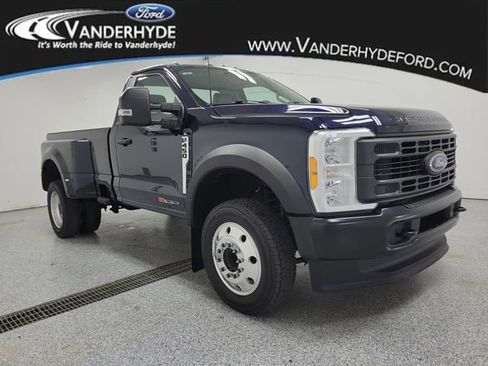 Used 2023 Ford F450 XL image 2