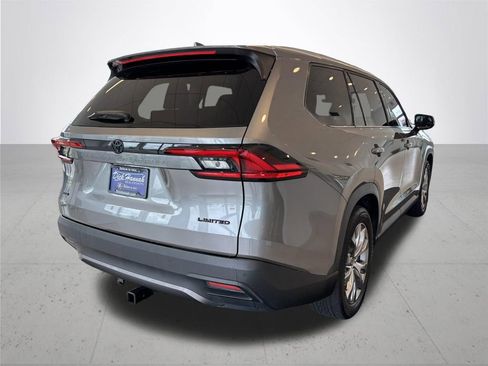 Used 2025 Toyota Grand Highlander AWD image 7