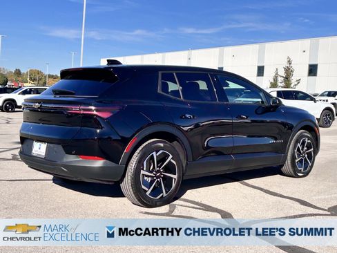 New 2026 Chevrolet Equinox EV LT w/ Comfort Package image 7