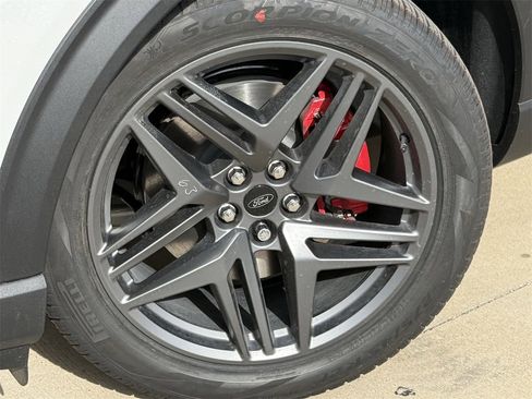 New 2026 Ford Explorer ST w/ Sun And Sound Package image 8