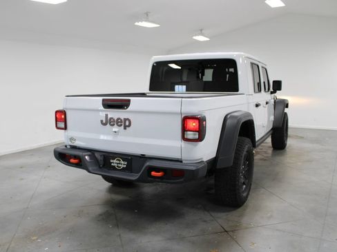 Used 2023 Jeep Gladiator Mojave AWD/4WD image 9