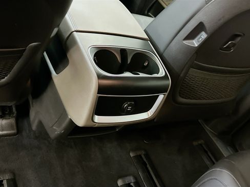 Used 2026 Kia Carnival FWD image 28