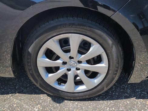 Used 2023 Toyota Corolla LE FWD image 27