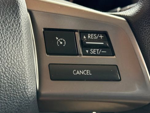 Used 2015 Subaru Forester 2.5i image 32