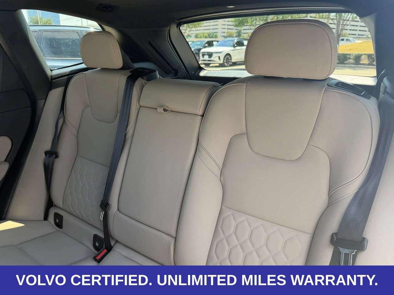 Certified 2026 Volvo XC60 B5 Plus AWD/4WD image 31