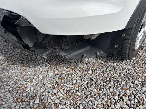 Used 2013 Ford Explorer XLT w/ Class III Trailer Tow Pkg image 4