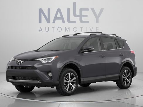 Used 2018 Toyota RAV4 XLE FWD image 1