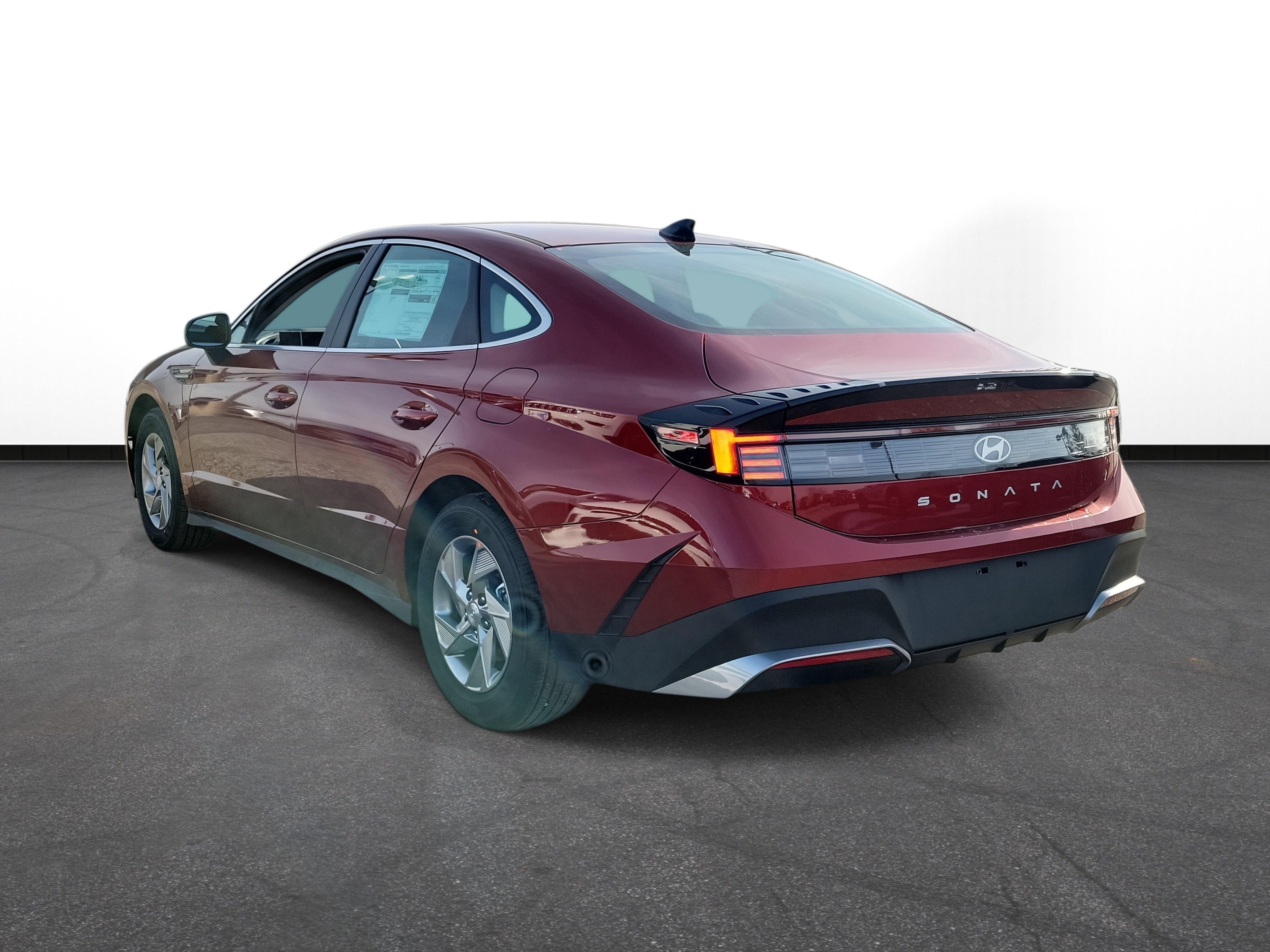 New 2026 Hyundai Sonata SE FWD image 3