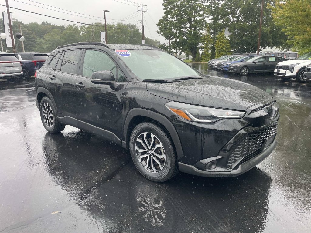 Used 2024 Toyota Corolla Cross AWD Hybrid w/ Moonroof Package image 10
