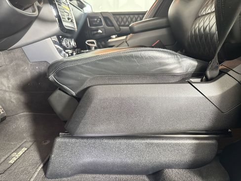 Used 2016 Mercedes-Benz G 63 AMG 4MATIC image 19