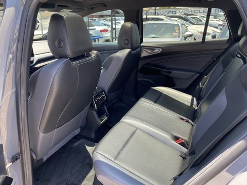 Used 2023 Volkswagen ID.4 Pro S RWD image 17
