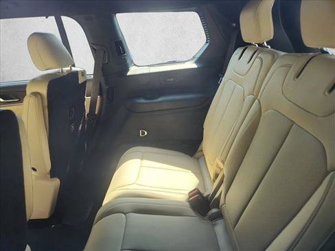 Used 2023 Jeep Grand Cherokee L Limited w/ Luxury Tech Group II AWD/4WD image 6