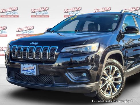 Used 2019 Jeep Cherokee Latitude Plus w/ Cold Weather Group image 2