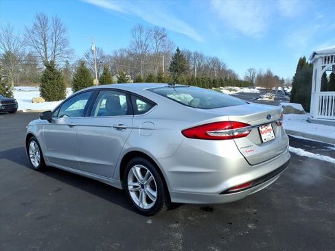 Used 2018 Ford Fusion S FWD image 3
