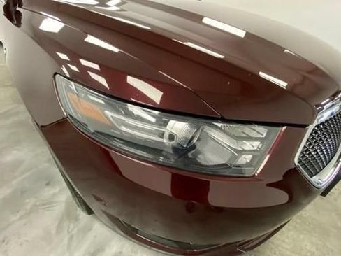 Used 2018 Ford Taurus SHO w/ Driver Assist Package AWD/4WD image 10