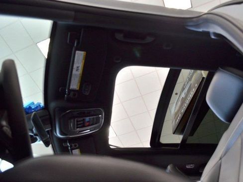 New 2025 Jeep Grand Cherokee Limited w/ Black Appearance Package image 30