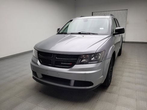 Used 2020 Dodge Journey SE w/ SE Popular Equipment Group FWD image 15