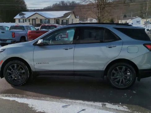 Certified 2024 Chevrolet Equinox RS image 5