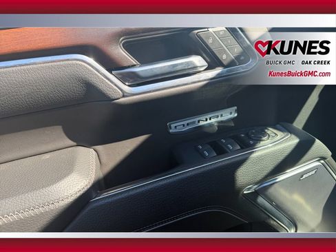 Used 2024 GMC Sierra 1500 Denali w/ Technology Package AWD/4WD image 14