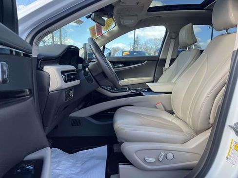 Certified 2023 Lincoln Nautilus Reserve image 10