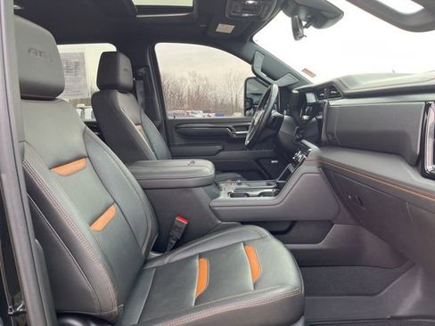 Used 2024 GMC Sierra 2500 AT4 w/ AT4 Premium Plus Package image 18