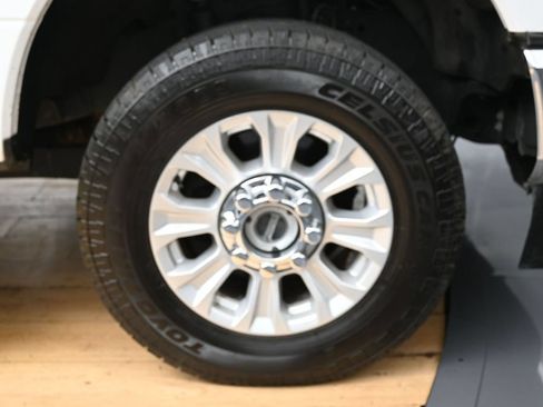 Used 2022 Ford F250 XLT AWD/4WD image 13