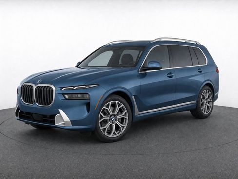 Used 2026 BMW X7 xDrive40i AWD/4WD image 32