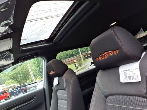 Used 2026 Honda CR-V TrailSport image 8