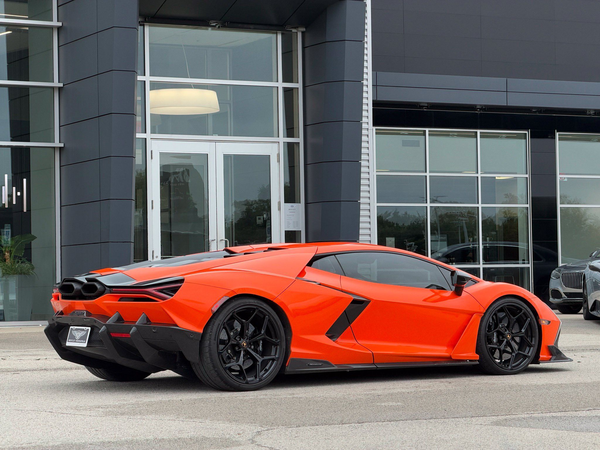 Used 2024 Lamborghini Revuelto AWD/4WD image 14