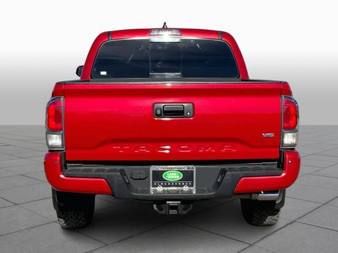 Used 2021 Toyota Tacoma TRD Sport w/ TRD Premium Sport Package image 4