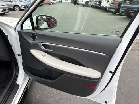 Used 2024 Hyundai Sonata SEL FWD image 11