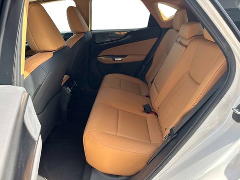 Used 2025 Lexus NX 250 FWD w/ Towing Package (2000 Lbs) image 14