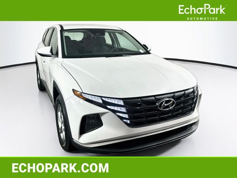 Used 2024 Hyundai Tucson SE FWD image 1