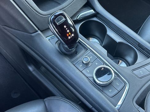 Used 2024 Cadillac XT5 Premium Luxury image 31