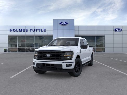 New 2026 Ford F150 XLT w/ XLT Black Appearance Package AWD/4WD image 2