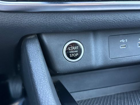 Used 2023 Nissan Rogue SV FWD image 22