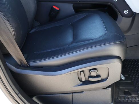 Used 2023 Land Rover Defender 110 X-Dynamic SE image 20