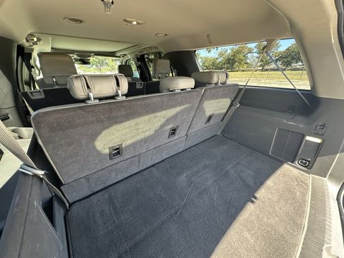 Used 2018 Ford Expedition Max XLT w/ Equipment Group 202A image 19