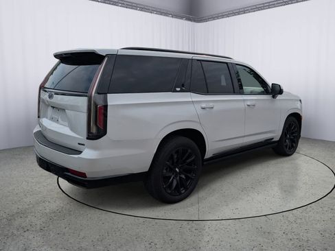 Used 2024 Cadillac Escalade Sport Platinum w/ LPO, ONYX Package AWD/4WD image 3
