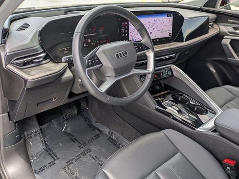 Used 2025 Audi Q5 Premium Plus w/ Premium Plus AWD/4WD image 15