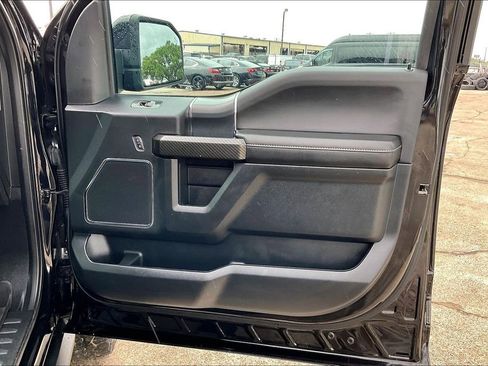 Used 2019 Ford F150 Lariat w/ Equipment Group 502A Luxury AWD/4WD image 29