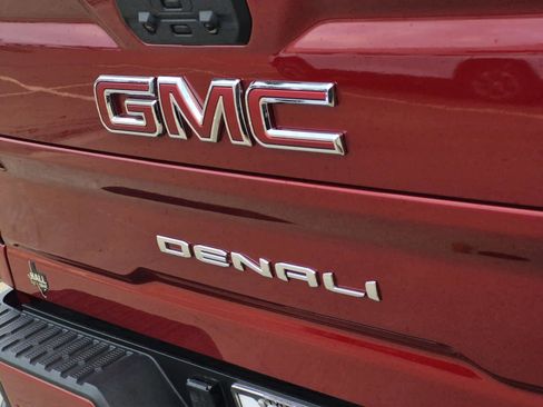 Used 2024 GMC Sierra 2500 Denali w/ Denali Reserve Package image 8