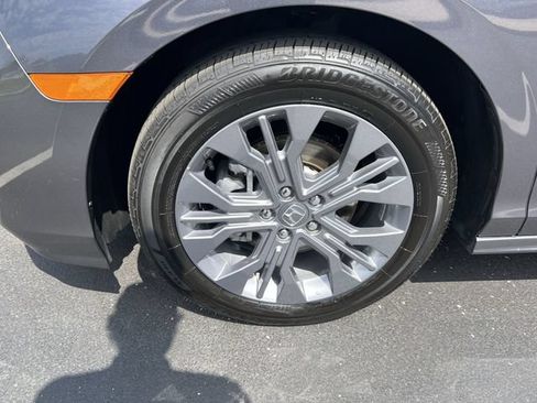Used 2025 Honda Odyssey Touring image 8