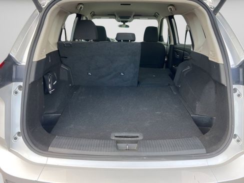 Used 2024 Nissan Rogue SV image 22