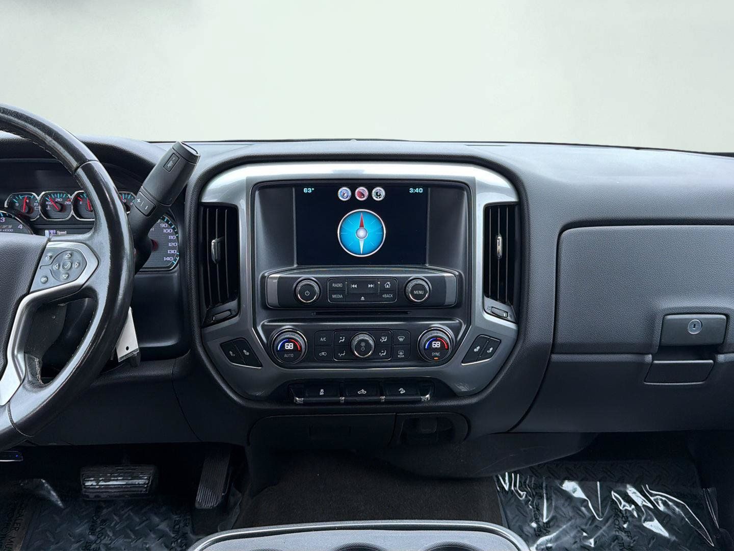 Used 2015 Chevrolet Silverado 1500 LT w/ All Star Edition AWD/4WD image 4