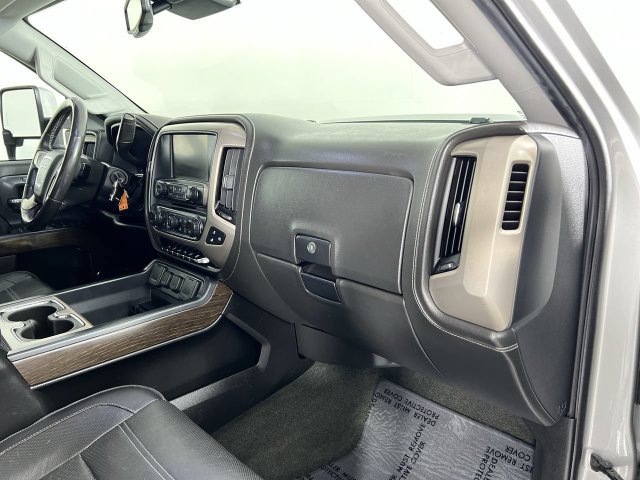 Used 2018 GMC Sierra 2500 Denali w/ Duramax Plus Package AWD/4WD image 27