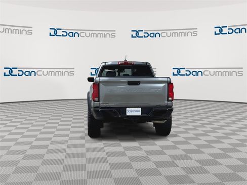 Used 2025 Chevrolet Colorado ZR2 w/ Technology Package image 7