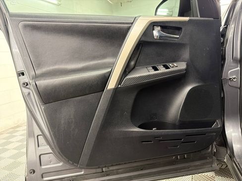 Used 2015 Toyota RAV4 XLE image 15