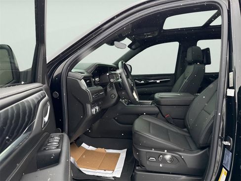 Used 2024 GMC Yukon Denali image 22